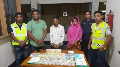 বিপুল পরিমাণ ভারতীয় রুপিসহ দম্পতি গ্রেফতার