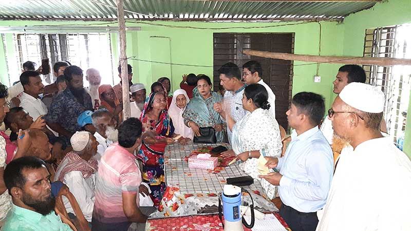 গোপালগঞ্জে নদীভাঙনে ক্ষতিগ্রস্তদের সরকারি সহায়তা