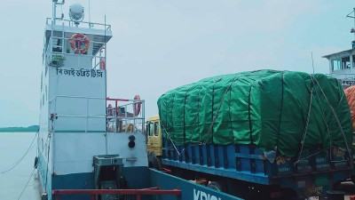 পা পিছলে তেঁতুলিয়া নদীতে নিখোঁজ ফেরির লস্কর