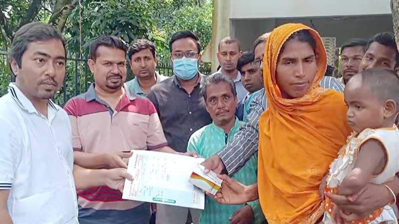 শিবগঞ্জে বিনামূল্যে চিকিৎসাসেবা ও ওষুধ বিতরণ