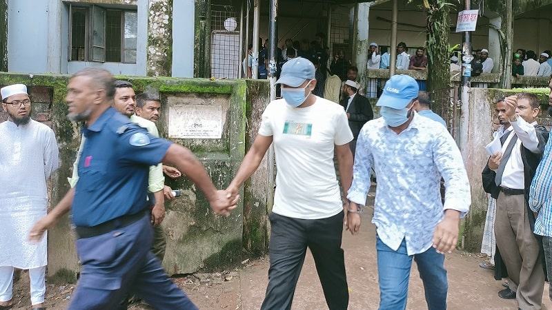 কক্সবাজারে বহিস্কৃত ৭ ডিবি পুলিশের কারাদণ্ড