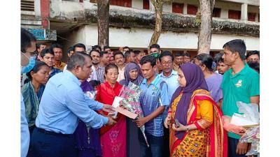 কলসিন্দুরের আট ফুটবলার পরিবারকে অর্থ পুরস্কার