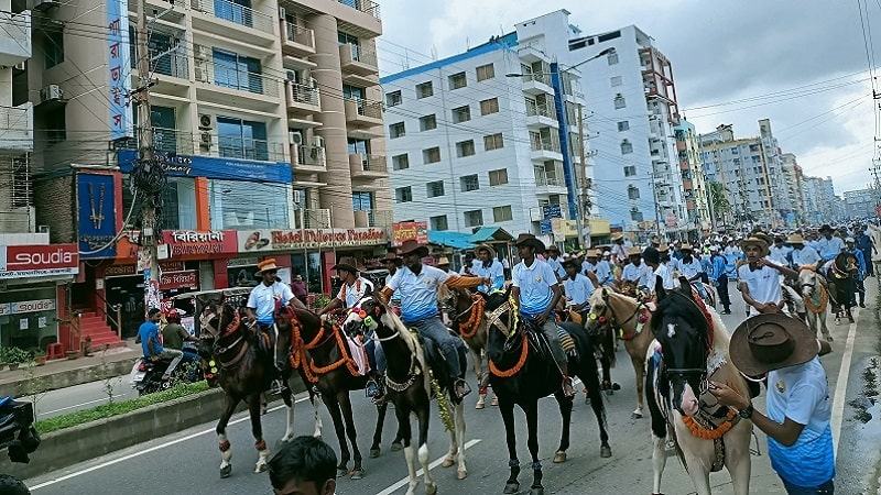 বর্ণাঢ্য আয়োজনে কক্সবাজারে শুরু সপ্তাহব্যাপী বিচ কার্নিভাল