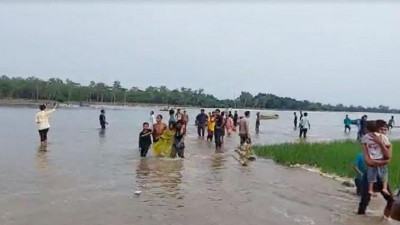 করতোয়ায় নৌকাডুবি : তৃতীয় দিন সকালে আরো ১৪ মরদেহ উদ্ধার