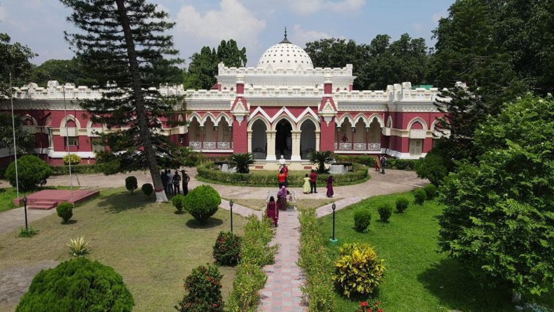 অবকাঠামোগত সুবিধার অভাবে পিছিয়ে নাটোরের পর্যটন শিল্প