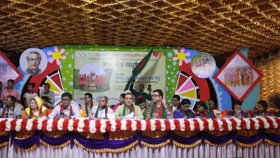ময়মনসিংহে সংবর্ধনা পেলেন সাফজয়ী ৮ নারী ফুটবলার