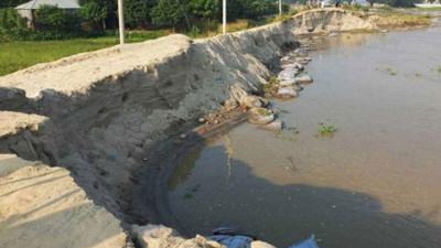 সিরাজগঞ্জে স্পার বাঁধের ১২০ মিটার যমুনায় বিলীন