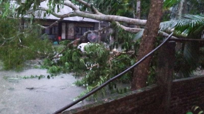 নির্ঘুম রাত কেটেছে বাগেরহাটবাসীর
