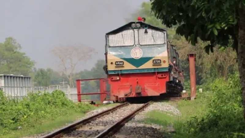 ট্রেনে কাটা পড়ে মৃত্যু