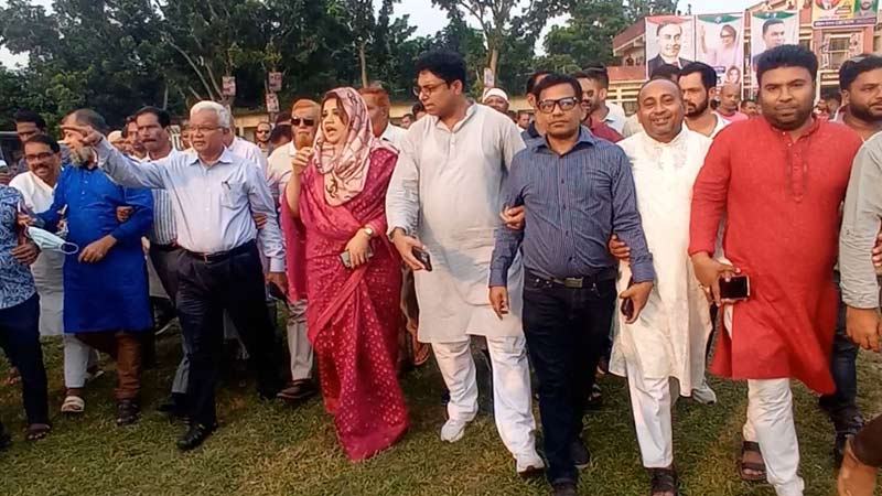 সরকারের ইশারায় নাচছে পরিবহন মালিক সমিতি