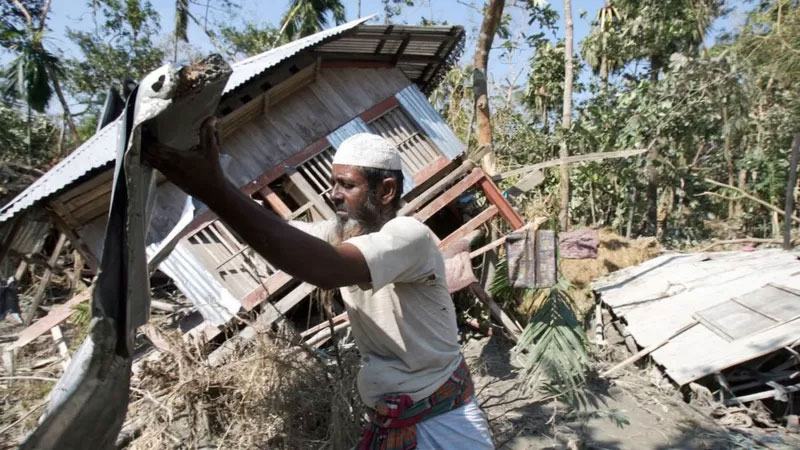 সিডরের ভয়াবহতা এখনো তাড়া করে উপকূলবাসীকে