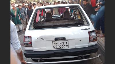 সেই প্রাইভেটকার চালক ঢাবির সাবেক শিক্ষক