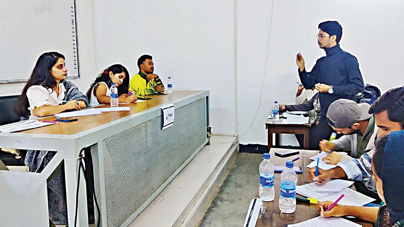 বিতর্কের মলাটবদ্ধ কাঠামো ভাঙতেই জেইউডিও