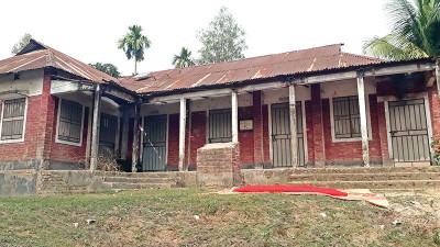 মুখ থুবড়ে পড়েছে সংস্থার ৪০৬ ফেডারেশন