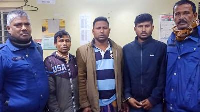 বগুড়ায় সিলগালা গুদাম থেকে চাল চুরি, গ্রেফতার ৩