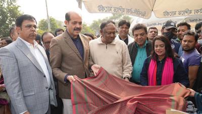 আগারগাঁওয়ে ‘হলিডে মার্কেট’ চালু
