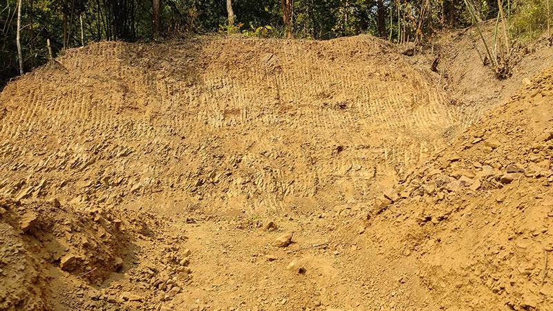 কাপ্তাইয়ে পাহাড় কেটে ঝিরি ভরাট ভাইস চেয়ারম্যানের