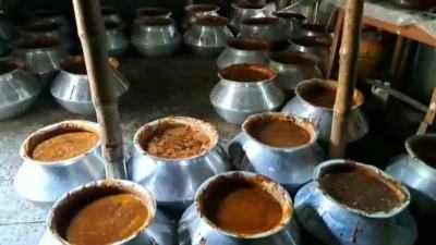 নাটোরে ভেজাল গুড় তৈরি করায় ২ লাখ ৬৪ হাজার টাকা জরিমানা