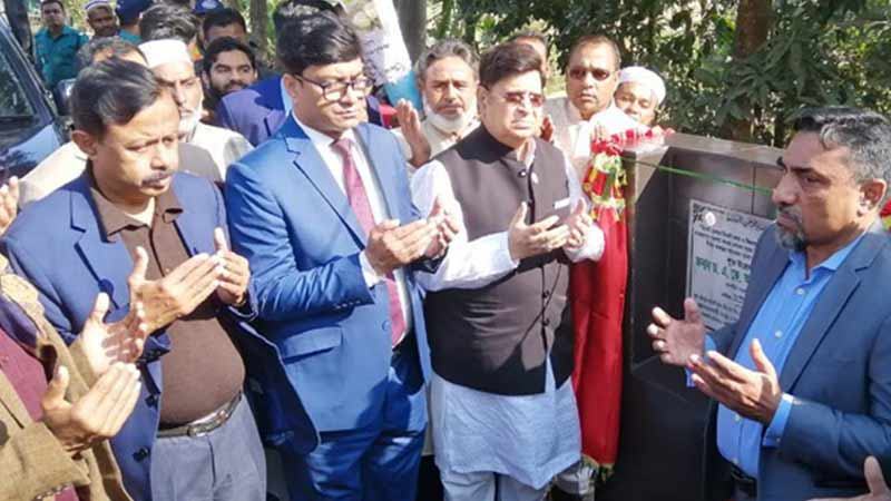 অস্ট্রিয়ার নাকচ করা কূটনীতিকের পক্ষ নিলেন পররাষ্ট্রমন্ত্রী
