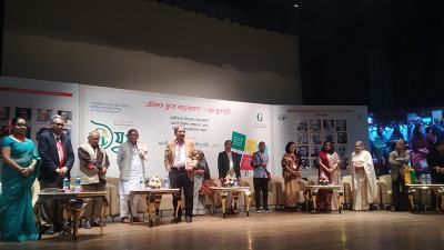 ‘আদর্শ শিক্ষক সম্মাননা’ পেলেন ১১ শিক্ষক