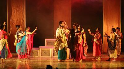 ‘এক জায়গায় স্থবির হয়ে থাকিনি’