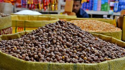 রোজার দুই মাস আগেই বাড়ছে ছোলার দাম