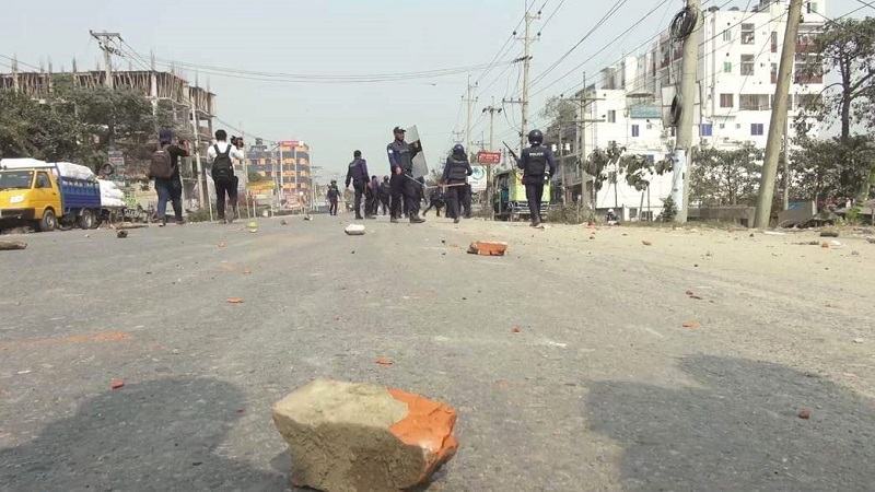 নারায়ণগঞ্জে পুলিশ-বিএনপি সংঘর্ষ, আহত ১০