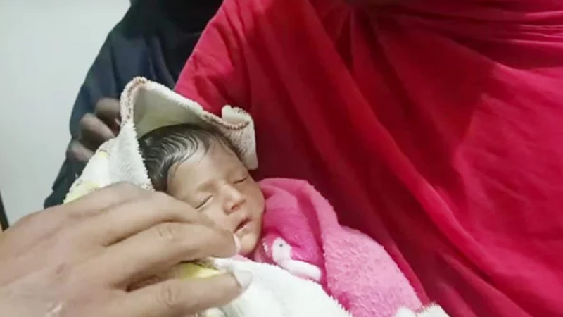 খুলনায় চুরি হওয়া নবজাতক উদ্ধার
