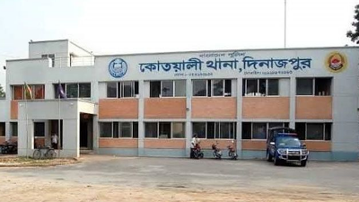 দিনাজপুরে স্ত্রীকে হত্যার পর থানায় যুবক