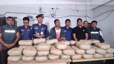 কসবায় ৯০ কেজি গাঁজাসহ কারবারি আটক
