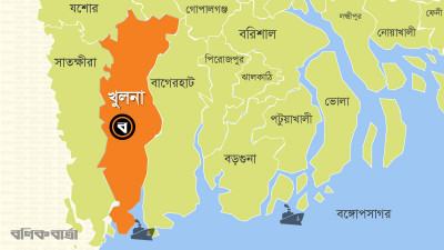 পাঁচ দাবিতে খুলনায় বিড়ি শ্রমিকদের মানববন্ধন