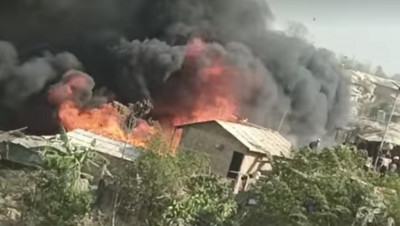 রোহিঙ্গা ক্যাম্পে আগুন