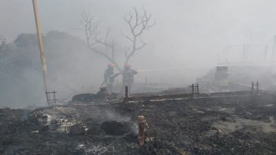 পুড়েছে ২ হাজারের বেশি ঘর, আশ্রয়হীন ১২ হাজার রোহিঙ্গা