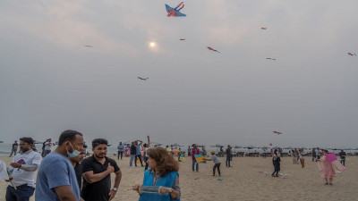 রোহিঙ্গা শরণার্থীদের প্রতি সংহতি জানিয়ে ঘুড়ি উৎসব