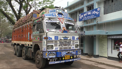 হিলিতে এক লাফে পেঁয়াজের দাম বেড়েছে ১০ টাকা