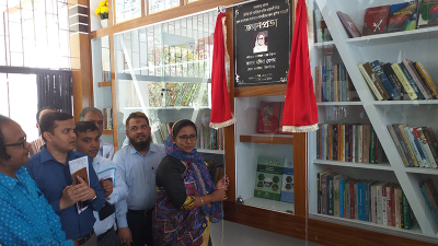 ঝিনাইদহের কবি-সাহিত্যিকদের গ্রন্থাবলি নিয়ে লাইব্রেরি