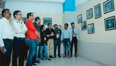 পাঁচ দেশের তিন হাজার ছবির প্রদর্শনী