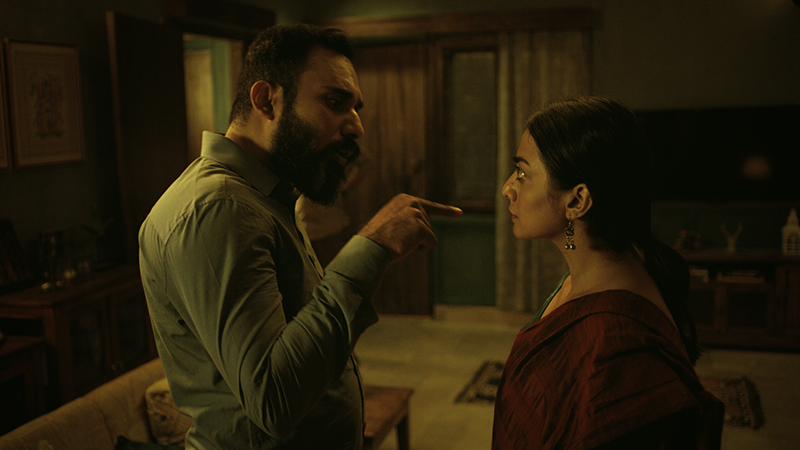 কুয়াশাচ্ছন্ন চরিত্রদের গল্প নিয়ে আসছে ‘‌কুহেলিকা’