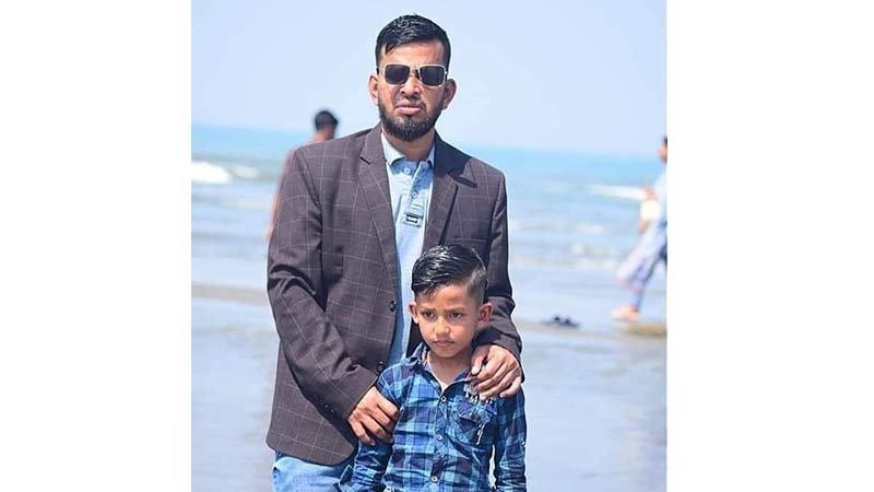 ঈদের কেনাকাটা শেষে ট্রাকের নিচে প্রাণ গেল বাবা-ছেলের