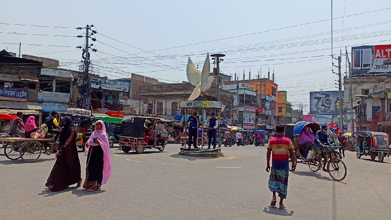 মৌসুমের সর্বোচ্চ তাপমাত্রা চুয়াডাঙ্গায় দুর্বিষহ জনজীবন