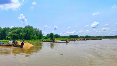 টানা তৃতীয় বছর হালদায় মা মাছের ডিম ছাড়া নিয়ে শঙ্কা