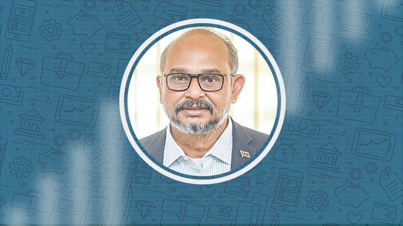 দীর্ঘস্থায়ী নিম্নমুখী অর্থনৈতিক চাপ ও রাজনৈতিক কেন্দ্রীকরণ