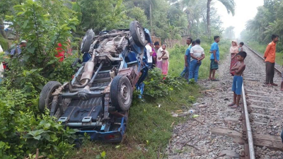 ট্রেন-পিকআপ সংঘর্ষে নিহত ১