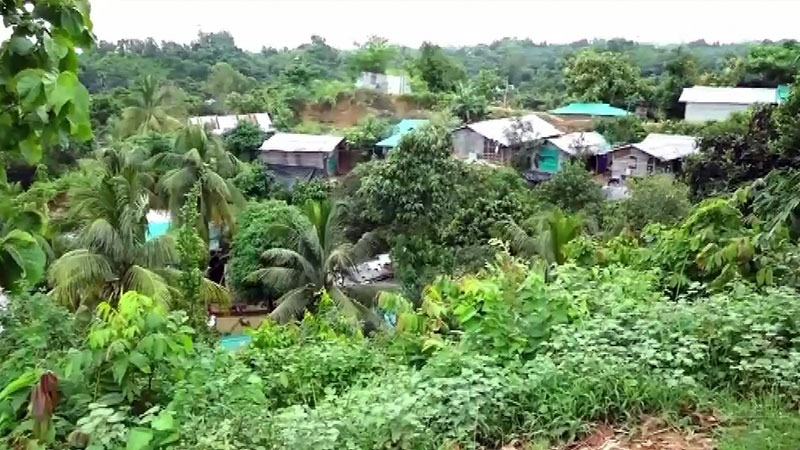 কক্সবাজারে পাহাড়ে তিন লাখ মানুষের ঝুঁকিপূর্ণ বসবাস