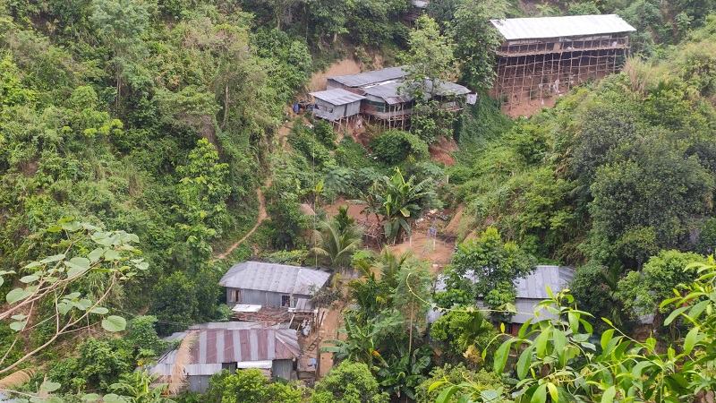 রাঙ্গামাটিতে ভূমিধসের ঝুঁকিতে থাকাদের নিরাপদে আশ্রয় নেয়ার নির্দেশ
