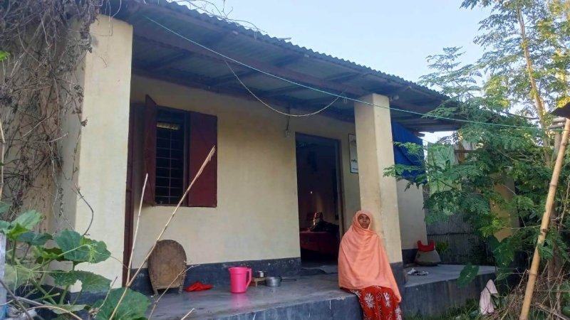 একটি ফ্যান ও দুটি লাইটে মজিরনের বিল এসেছে ৫৪ হাজার টাকা