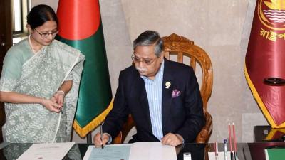 রাষ্ট্রপতি হিসেবে প্রথমবার সংসদ ভবনে মো. সাহাবুদ্দিন