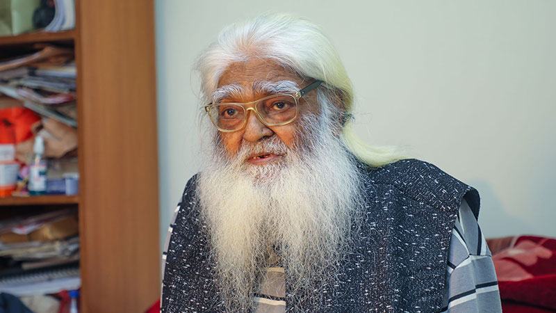 বায়তুল মোকাররমে সিরাজুল আলম খানের প্রথম জানাজা অনুষ্ঠিত