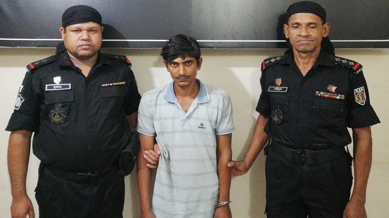 রাজশাহীতে বিদেশী পিস্তলসহ যুবক গ্রেফতার