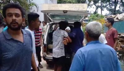 বাগেরহাটে কলেজছাত্রের ছুরিকাঘাতে জখম ৩